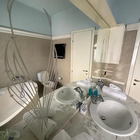 Silver Villa